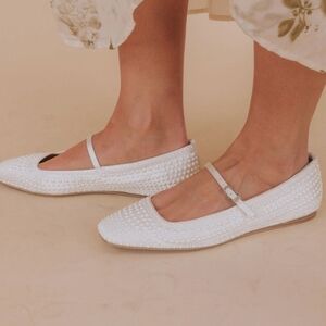 🤍🔹️Dolce Vita 🔹️True  White Textured Reyes Pearl Square Toe Ballet Flats